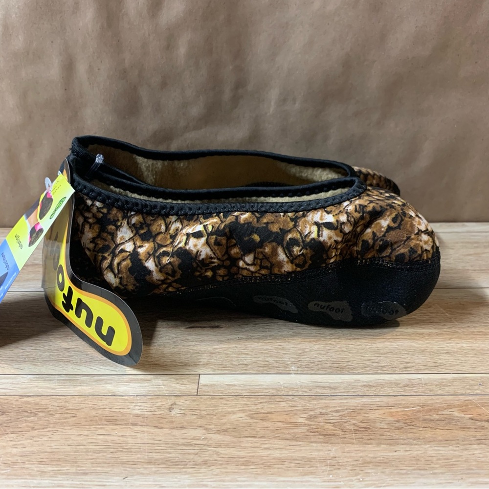 Nufoot Fuzzies Flats Slipper Shoe XL 10 11 Gold Snake Ballet Workout Yoga Travel